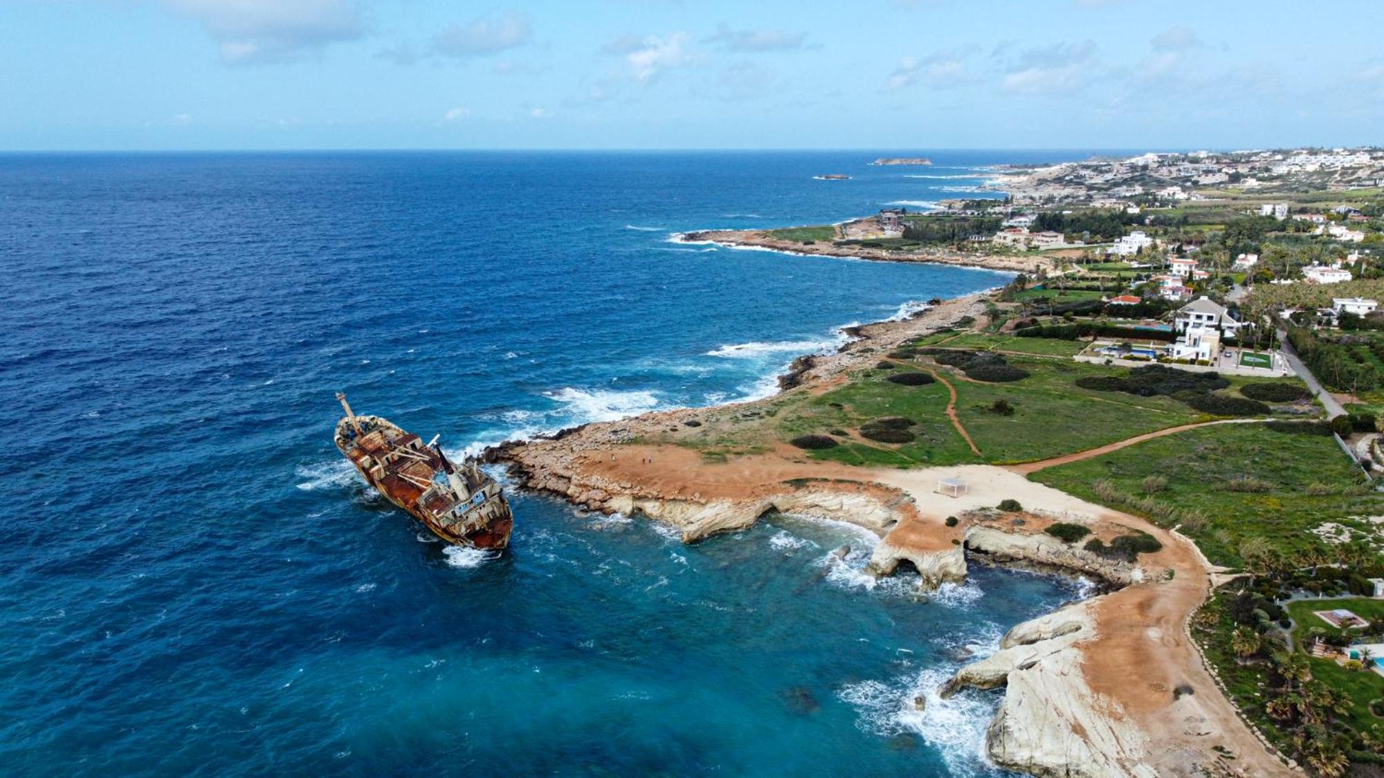 Venus Lighthouse 2B, Sea-View, Paphos Center Apartment Ngoại thất bức ảnh